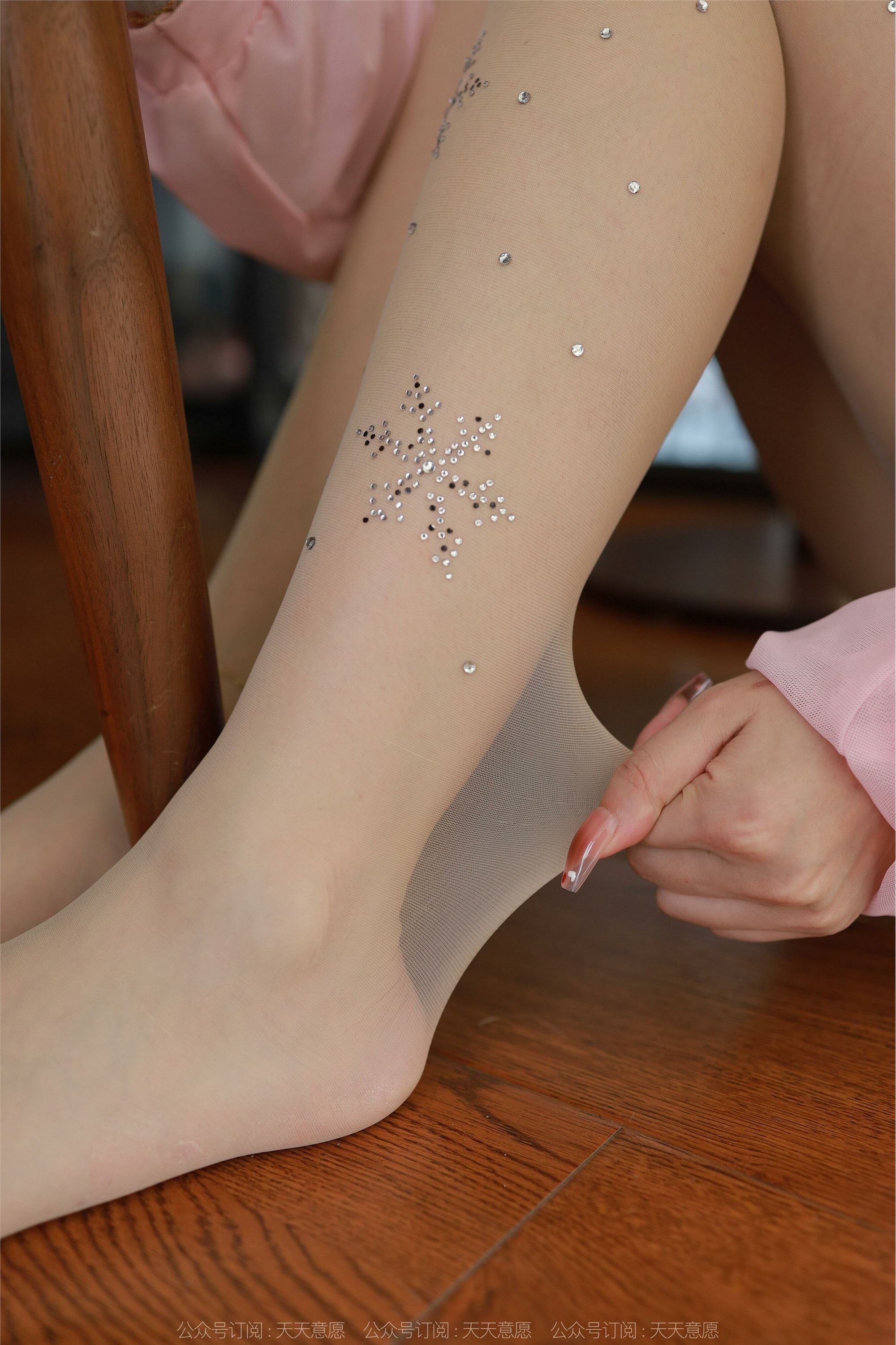 IESS异思趣向  2022.07.08 丝享家 1141：秋秋《带钻肉丝》